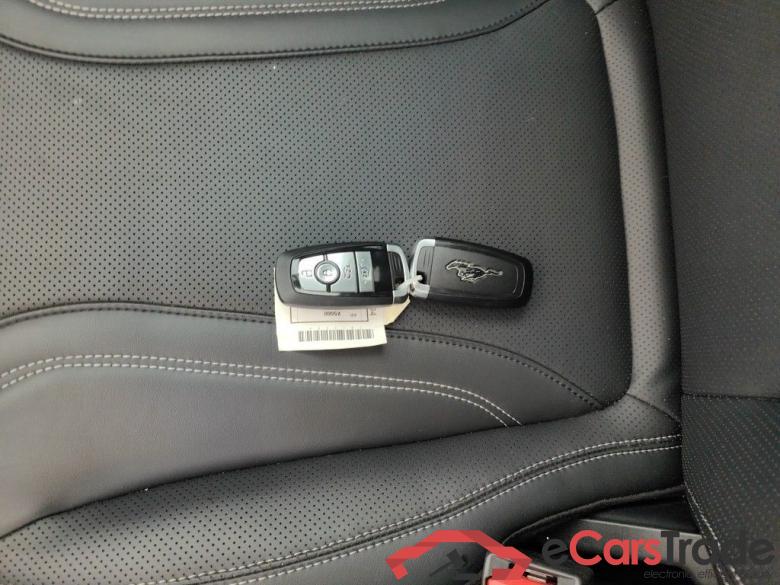 FORD MUSTANG MACH-E 99 kWh RWD Extended Range 5d #4