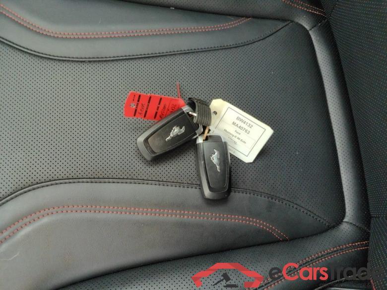 FORD MUSTANG MACH-E 99 kWh Extended Range AWD 5d #4