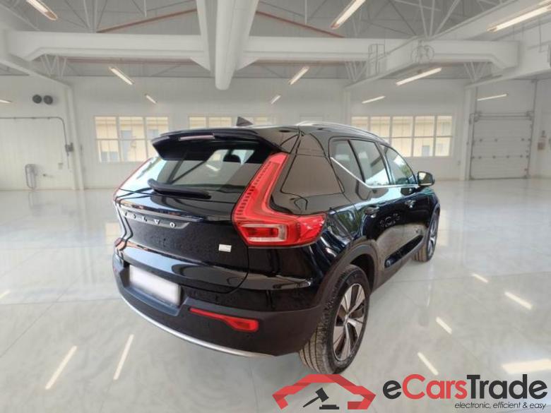 VOLVO XC40 / 2021 / 5P / SUV T4 RECHARGE PLUG-IN AUTO CORE #2