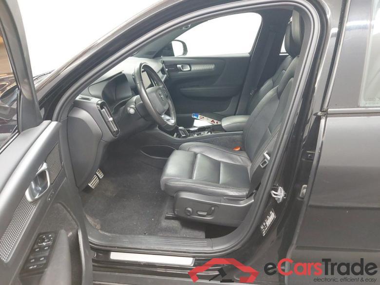 Volvo XC40 T5 Recharge Geartronic R-Design 5d #3