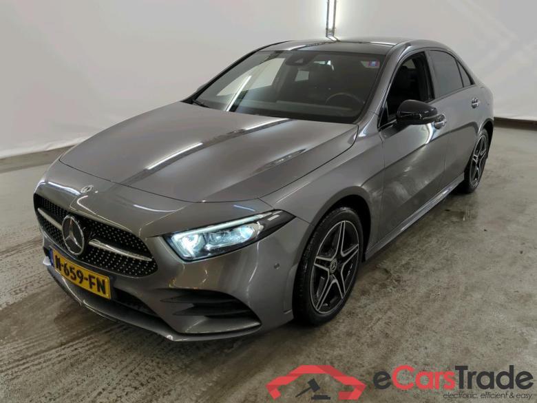 Mercedes-Benz A-Klasse Limousine A 250 e 8G-DCT Business Sol AMG Limited 4d #1