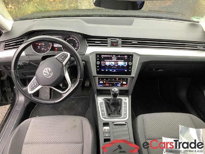 Passat Variant Conceptline 2.0 TDI 110KW MT6 E6d #3