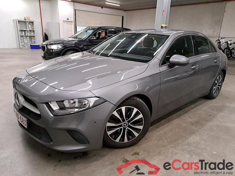 MERCEDES - MER A BERLINE 180 136PK Business Solution * PETROL * #1