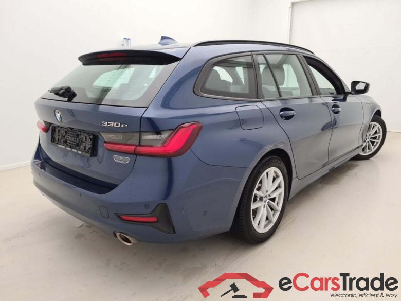 BMW 3-SERIE TOURING 330E AUT #2