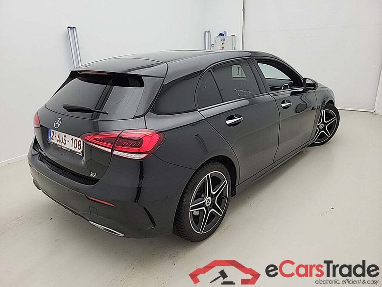 MERCEDES-BENZ A-KLASSE 180D AMG LINE DCT #2
