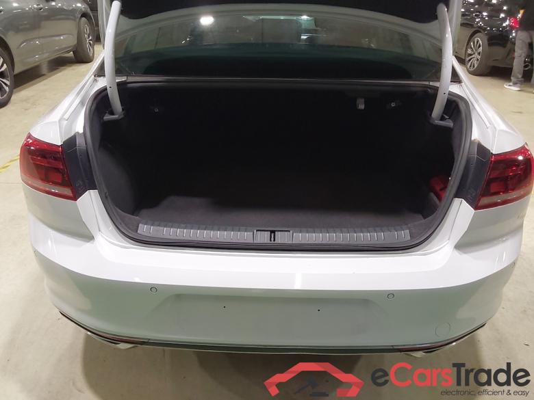 VOLKSWAGEN PASSAT GTE - 2020 1.4 TSI PHEV GTE DSG #3