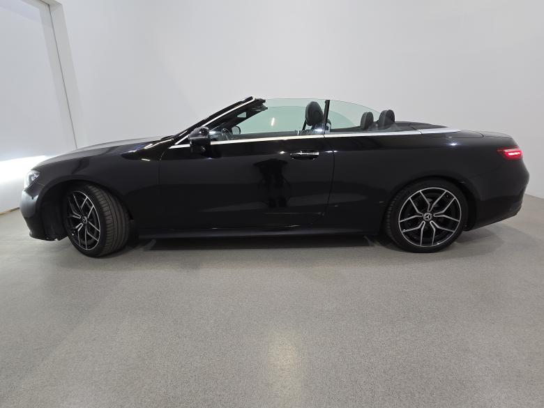 Mercedes E 220d Cabrio AMG Aut. LED-Multibeam Widescreen Ambient Navi Sport-Leather Camera 360° KeylessGo Klima PDC ... #3
