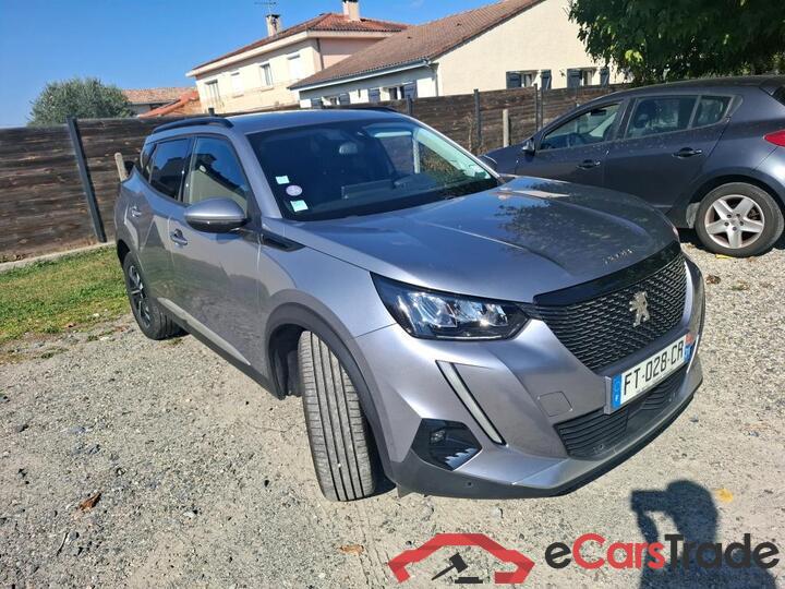 Peugeot 2008 1.2 PureTech Allure LED I-Cockpit Navi 1/2 Leather KeylessGo Camera Klima PDC ... #2