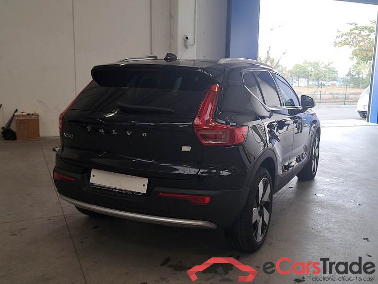 VOLVO XC40 / 2021 / 5P / SUV T5 RECHARGE PLUG-IN AUTO PLUS BRIGHT #2
