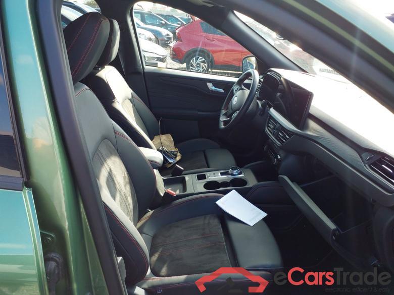 FORD Kuga 2.5 243CV Automático    St Line X (Pano) #3