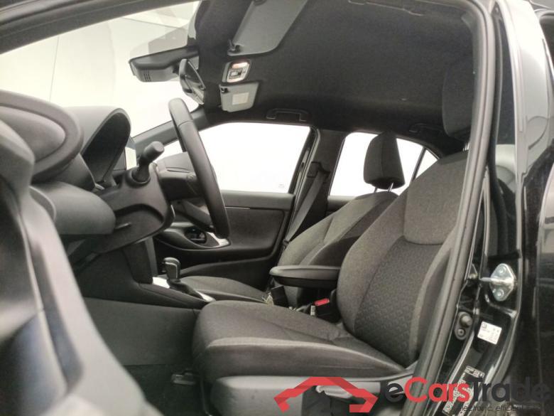 Toyota Yaris Cross 1.5 VVT-ie Hybrid Dynamic Plus CVT 5d #3