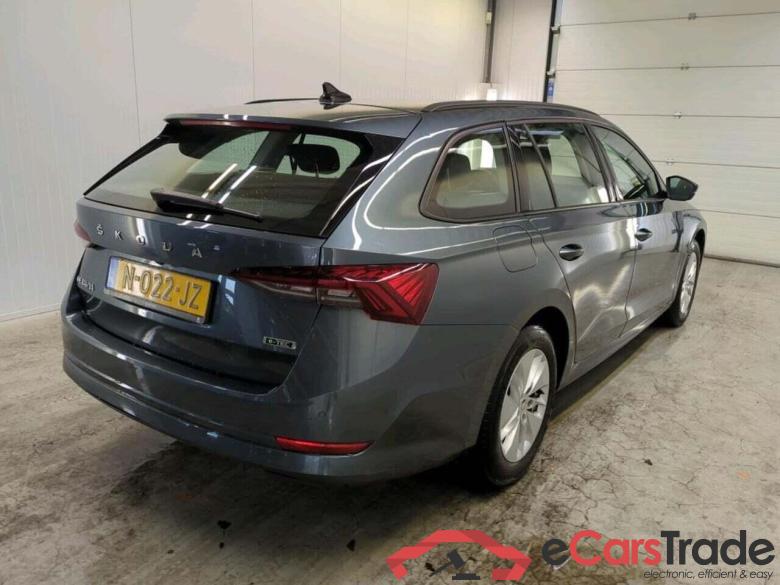 SKODA Octavia Combi 1.0 TSI Bns Edition #2