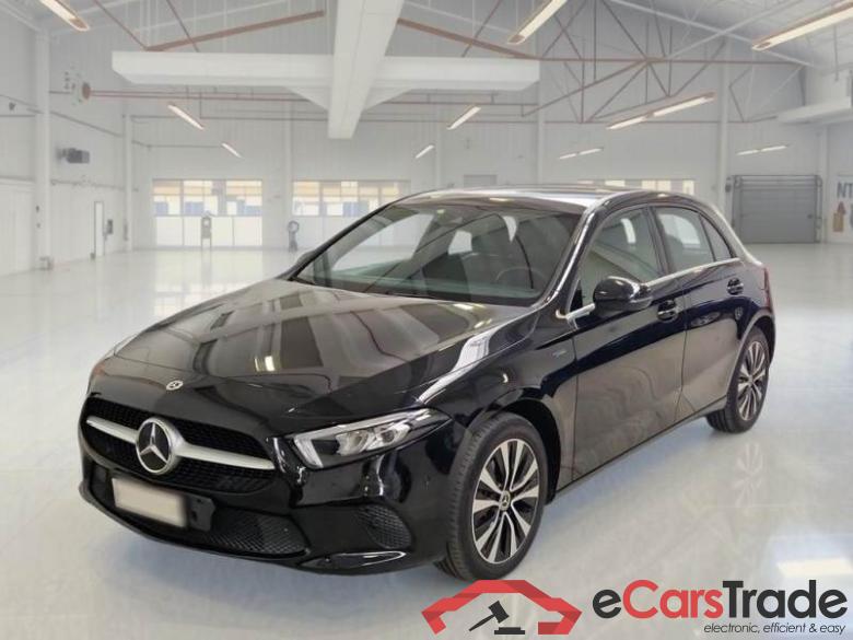 MERCEDES-BENZ CLASSE A / 2018 / 5P / BERLINA A 250 E EQ-POWER AUTO BUSINESS EXTRA #1