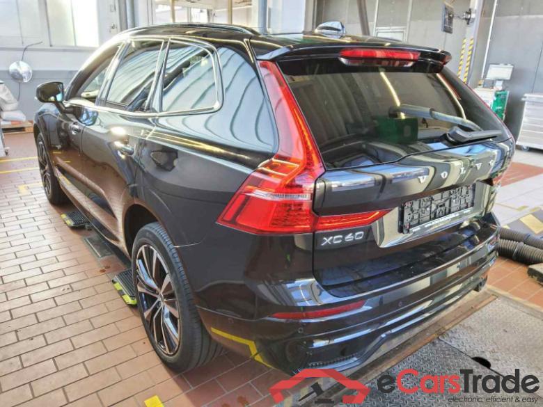 Volvo XC60 (03.2017->) DE - SUV5 B5 (Benzin) AWD EU6d, Ultimate Dark Mild-Hybrid (EURO 6d), (Facelift) #4