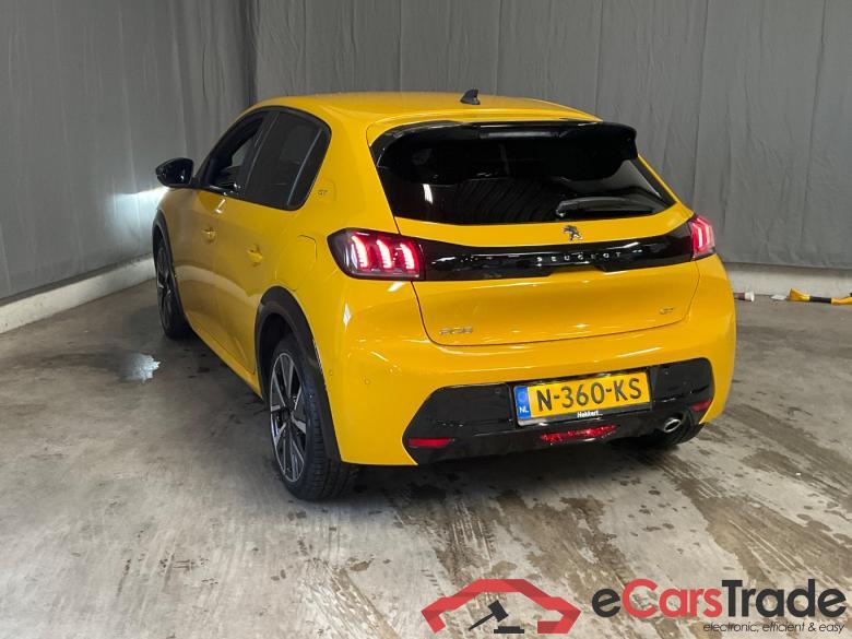 PEUGEOT 208 1.2 PureTech GT #4