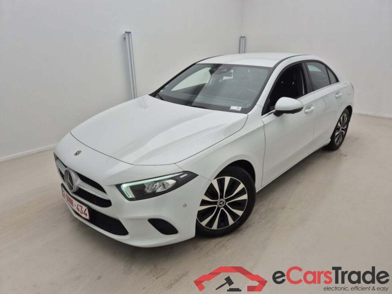 MERCEDES-BENZ A-KLASSE SEDAN 180 BUSINESS SOLUTION DCT #1
