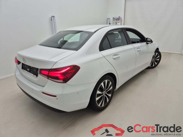MERCEDES-BENZ A-KLASSE SEDAN 180 BUSINESS SOLUTION DCT #2