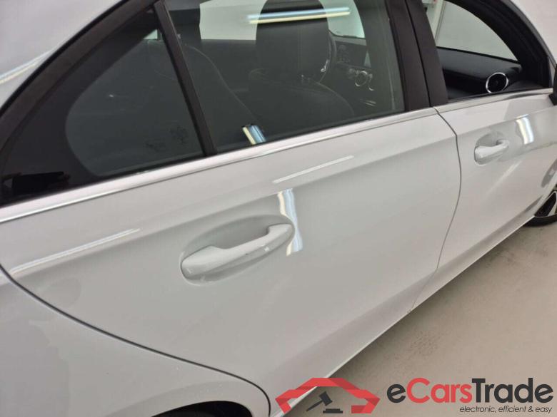 MERCEDES-BENZ A-KLASSE SEDAN 180 BUSINESS SOLUTION DCT #6