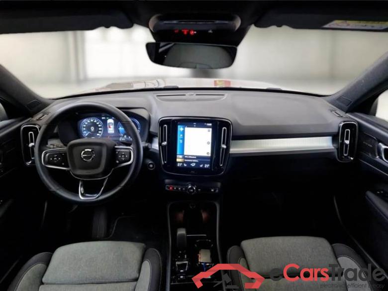 VOLVO XC40 / 2021 / 5P / SUV T5 RECHARGE PLUG-IN AUTO PLUS BRIGHT #3