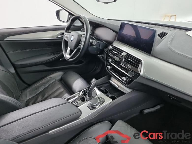 BMW 5-serie Touring 520dA 5D 140kW #6