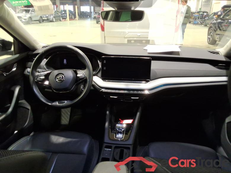 SKODA OCTAVIA COMBI DIESEL - 2020 2.0 CR TDi EVO Ambition DSG #6