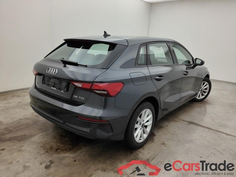 Audi A3 Sportback 2.0 35 TDi 110kW S tronic 5d #2