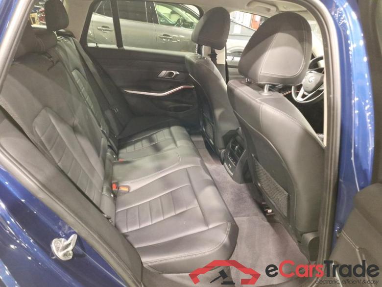 BMW 3 SERIES TOURING 2.0 318D (100KW) TOURING Model Luxury #6