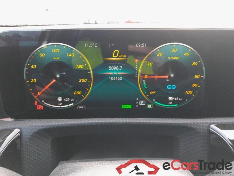 MERCEDES-BENZ Clase A / 2018 / 5P / berlina con portón A 250 e #4