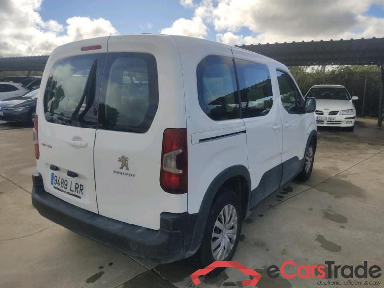PEUGEOT Rifter / 2018 / 4P / combi Active Standard BlueHDi 73kW (IND) (CX2) #2