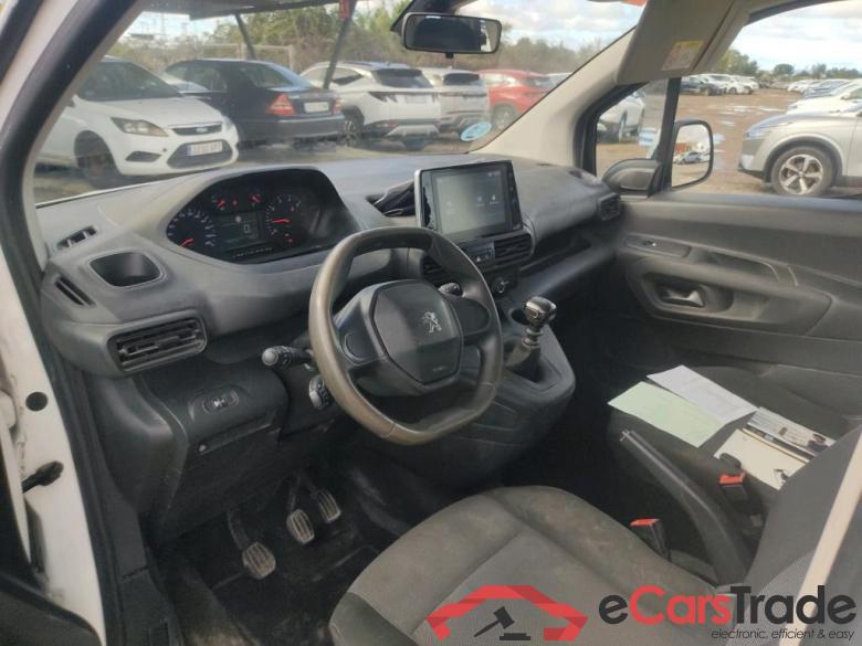 PEUGEOT Rifter / 2018 / 4P / combi Active Standard BlueHDi 73kW (IND) (CX2) #3