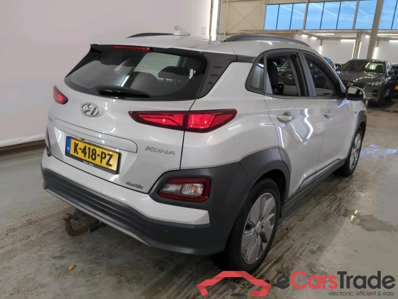 Hyundai KONA Comfort Smart Electric 64 kWh 5d #2