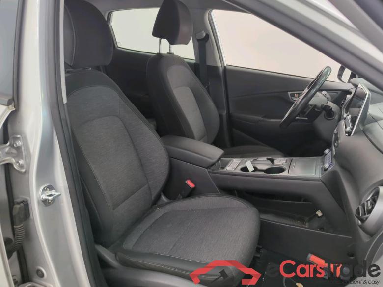 Hyundai KONA Comfort Smart Electric 64 kWh 5d #3