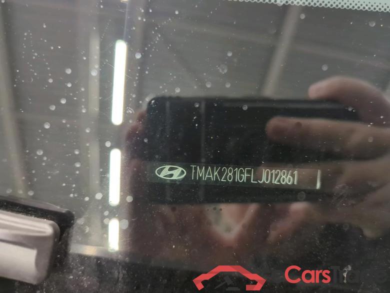 Hyundai KONA Comfort Smart Electric 64 kWh 5d #6