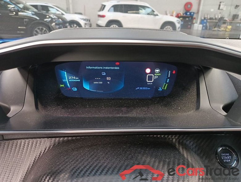 PEUGEOT E-2008 50 kWh Allure Pack 5d #6