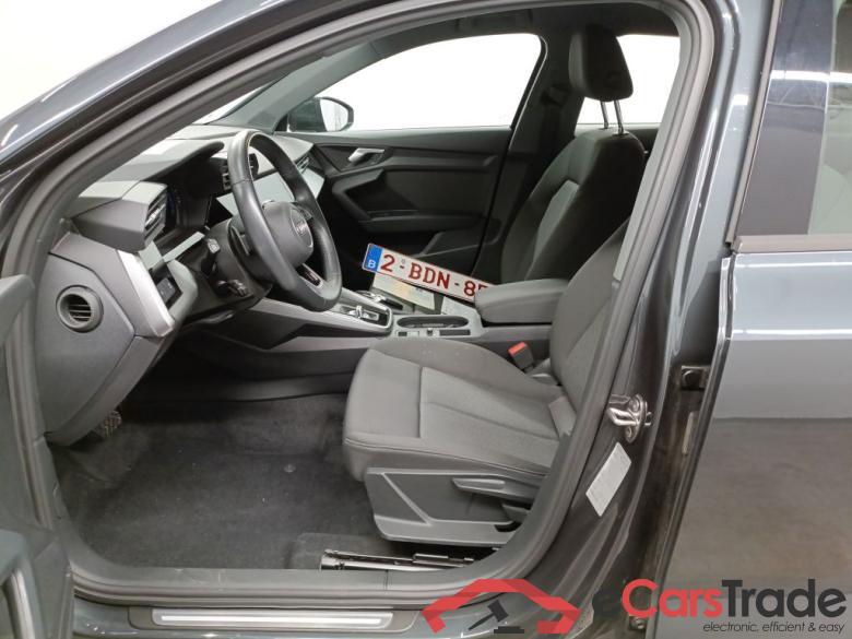 Audi A3 Sportback 2.0 30 TDi 85kW S tronic Adv. Bus. Ed. 5d #3