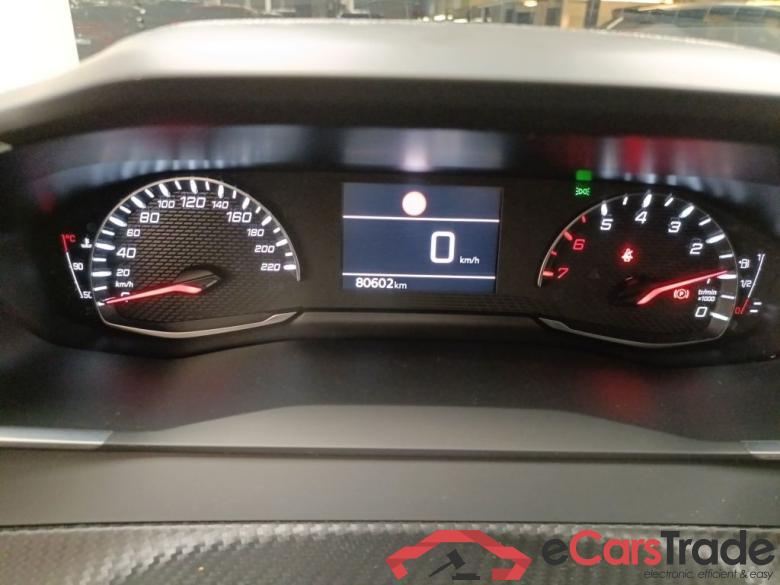 Peugeot 208 1.2 PureTech 100 MAN6 S&S Active Pack 5d #6