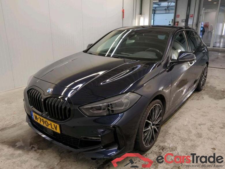 BMW 1-serie 118i High Exec #1