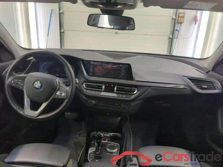 BMW 1-serie 118i Intro Ed. #3