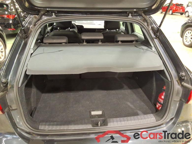 AUDI A3 SPORTBACK 1.4 40 TFSI E S TRONIC SPORTB ATTRACTION #3