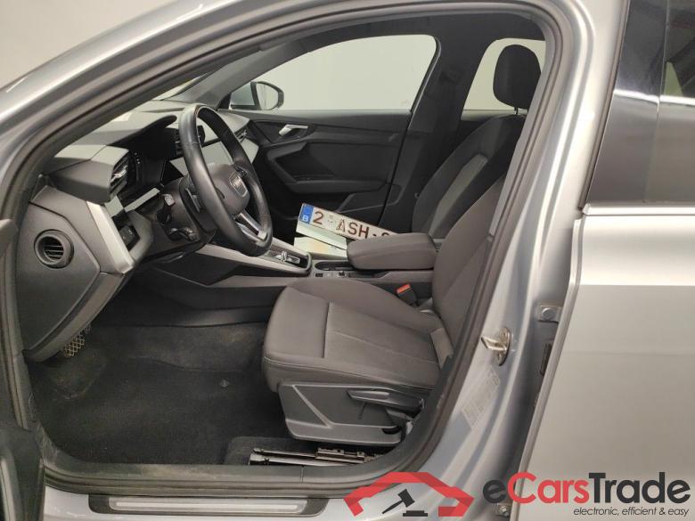 Audi A3 Sportback 2.0 35 TDi 110kW S tronic Advanced 5d #3
