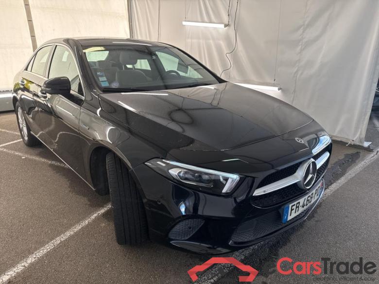 MERCEDES-BENZ Classe A Berline / 2018 / 4P / Berline A 250 e Progressive Line 8G-DCT #4