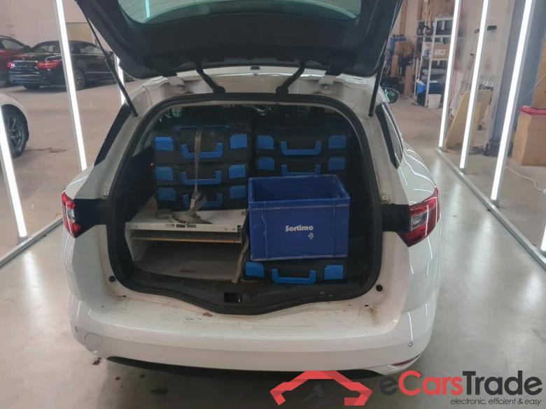 Megane IV Grandtour Limited 1.5 dCi 85KW AT7 E6dT #6