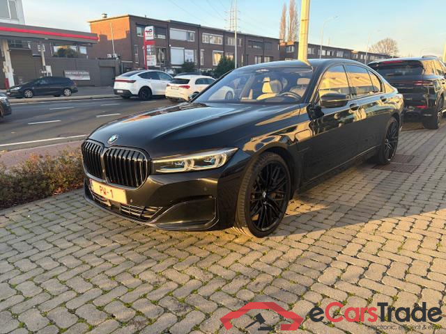 BMW 745e Plug-In Hybrid Aut. Pano Laser Head-Up LC-Pro Harman/kardon Ambient ACC Navi-Pro Comfort-Leather KeylessGo Camera 360 Klima PDC ...
