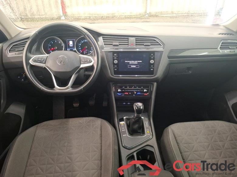 VOLKSWAGEN Tiguan / 2020 / 5P / SUV 1.5 TSI 130 BMV6 Life #5