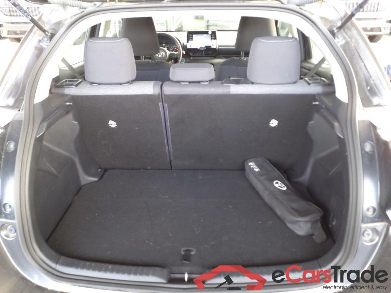 TOYOTA Yaris  116 HYB DYNAMIC #2