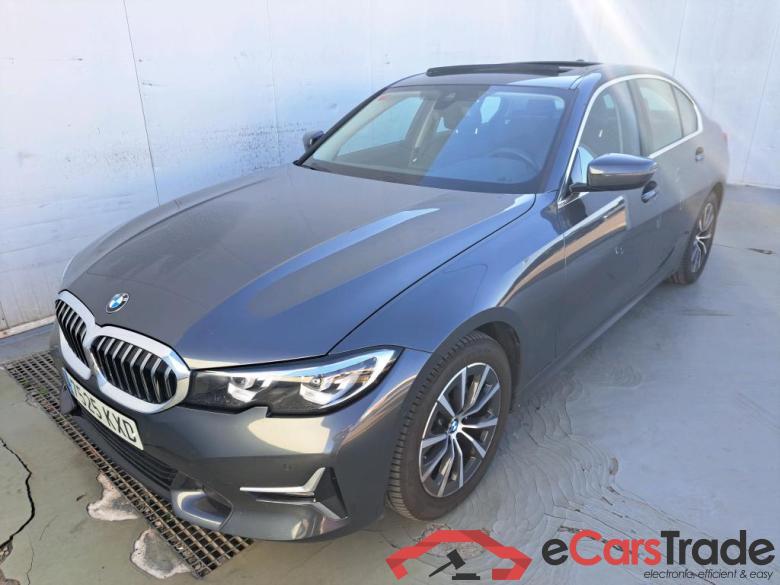 BMW Serie 3 / 2018 / 4P / sedán 318d #1