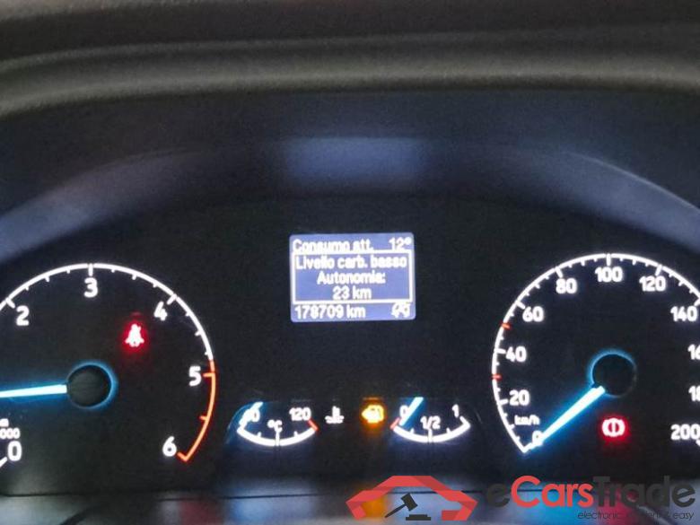 FORD TRANSIT CUSTOM / 2018 / 4P / FURGONE 300 L1H1 TREND 2.0 ECOBLUE 130 CV #4