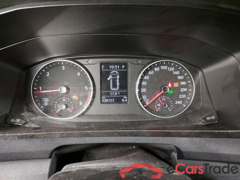 Volkswagen Transporter 2.0 TDi EU6 SCR BMT 110/150 SWB 2.8T DSG 4d 9pl #6