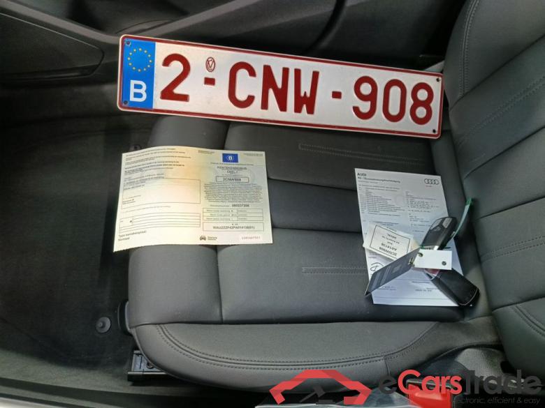 Audi A4 Avant 2.0 40 TDi 150kW Str Adv Business Ed 5d #4