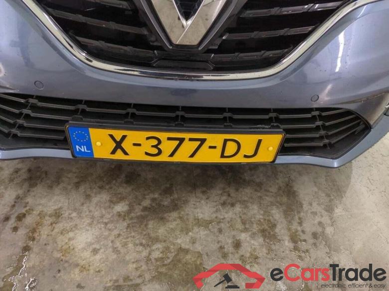 RENAULT Mégane Estate 1.3 TCe140 Equilibre #4